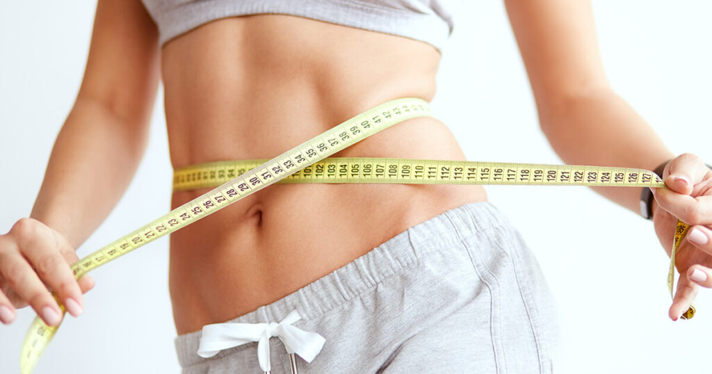 睡眠不足が肥満を招く原因に！睡眠と肥満の密接な関係とは