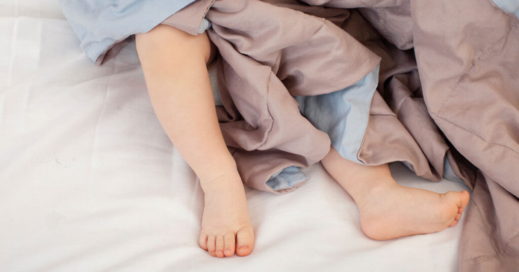 「寝返り」＝「寝相が悪い」の？必要不可欠な無意識の動き寝返りが快眠のカギ！