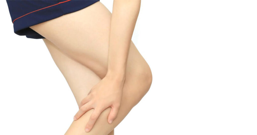 「夏はむくみやすい」ってホント？ むくみの原因と今すぐできる対策