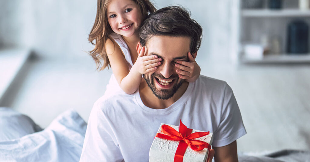 感謝を伝えよう！父親を祝う特別な日「父の日」オススメギフトもご紹介
