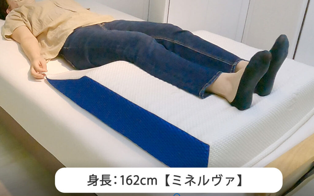 ミネルヴァに足を乗せるK川